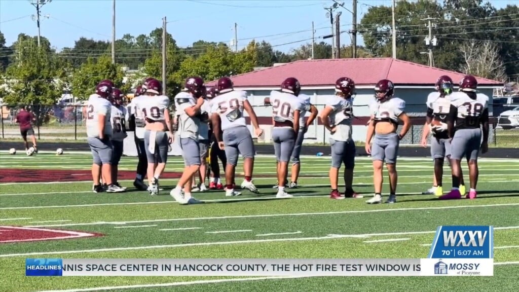 Long Beach High School Is In The Running For T Mobile’s Friday Night Lights 5g Competition