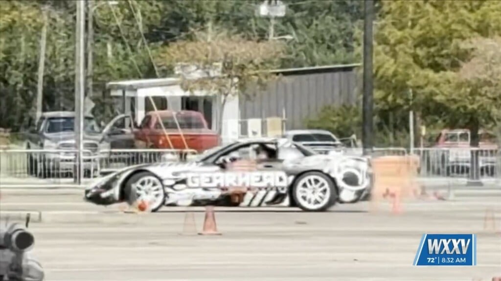 Drivers Test Skills At Autocross At The Scarlet Pearl