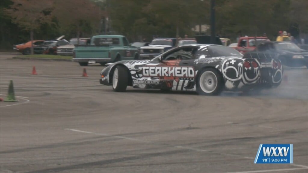 Drivers Test Their Skills At The Autocross At The Scarlet Pearl