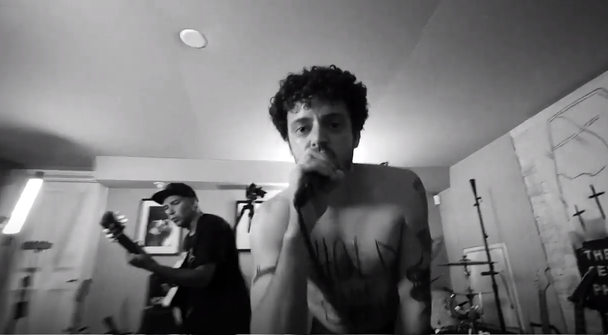 Watch Tom Morello And Gransdon Premiere Video For Hold The Line X1039