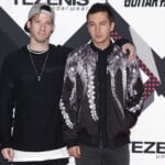 Twenty One Pilots Pose On The Red Carpet During The Mtv Ema Awards At The Assago Forum In Milan